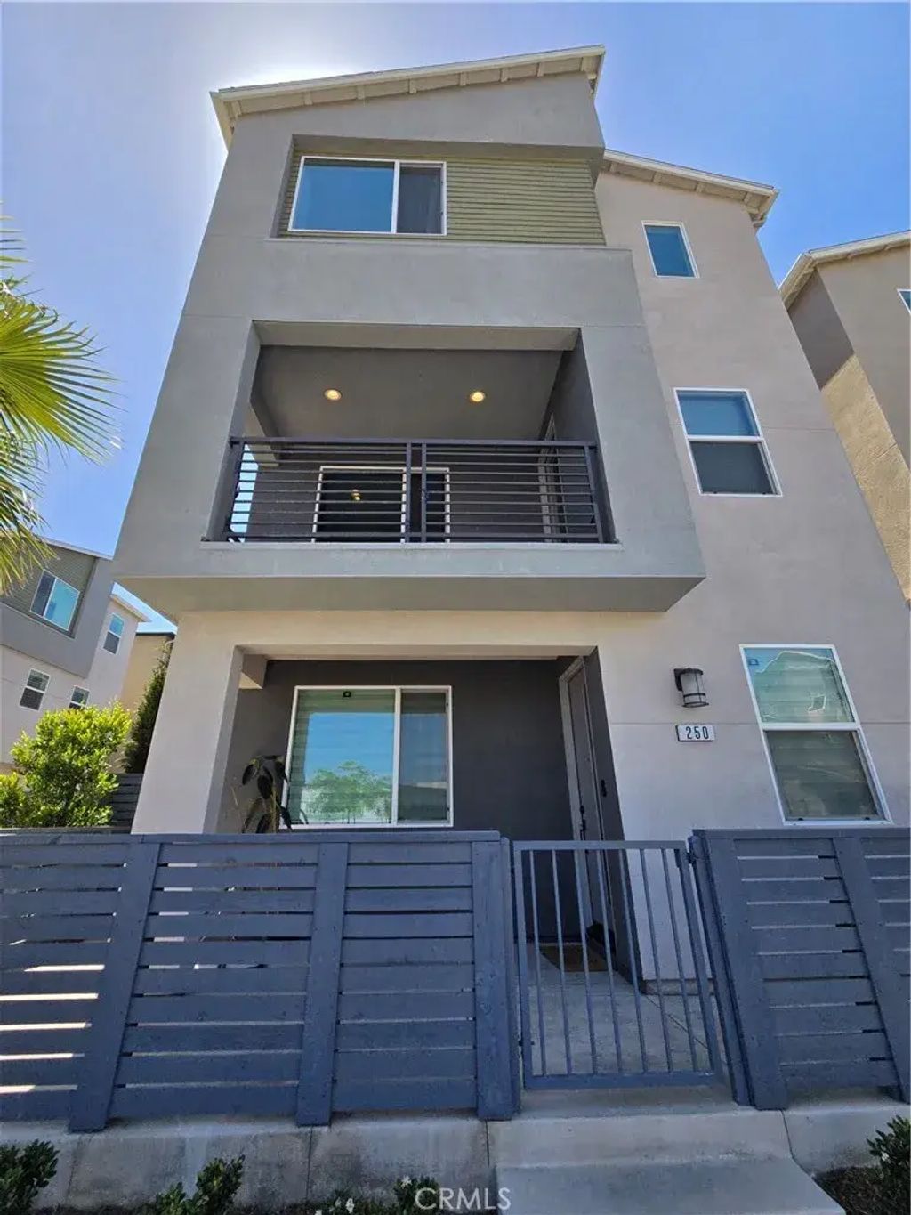 250 N Standard Avenue, Santa Ana