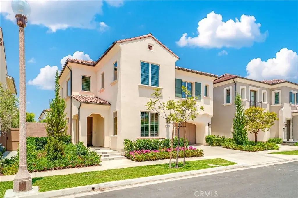 145 Bozeman, Irvine