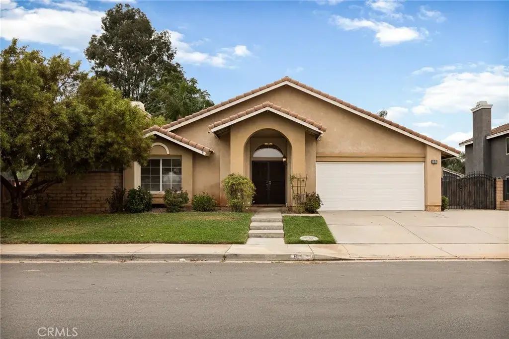 860 Hurstland, Beaumont