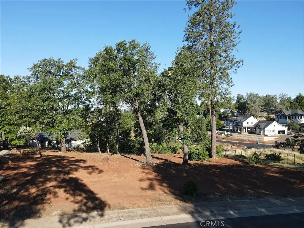 5777 Hollis Hill, Paradise