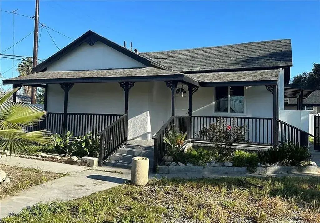 1548 W 7th St, San Bernardino