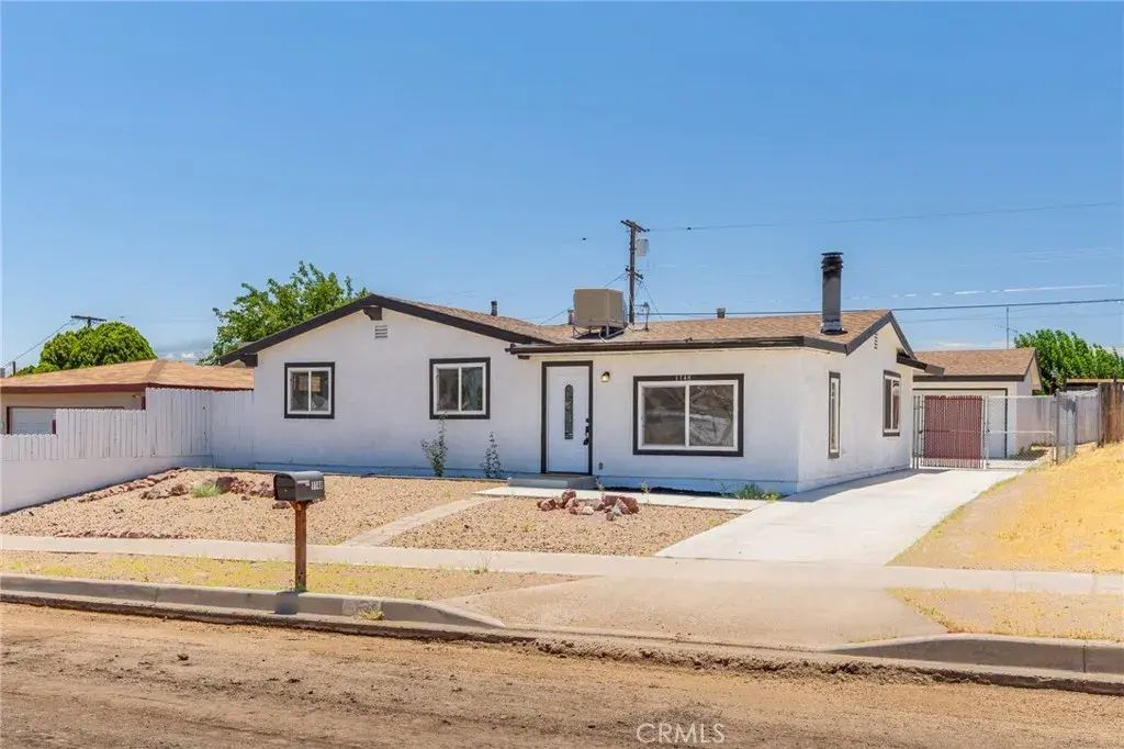 1148 E Virginia Way, Barstow