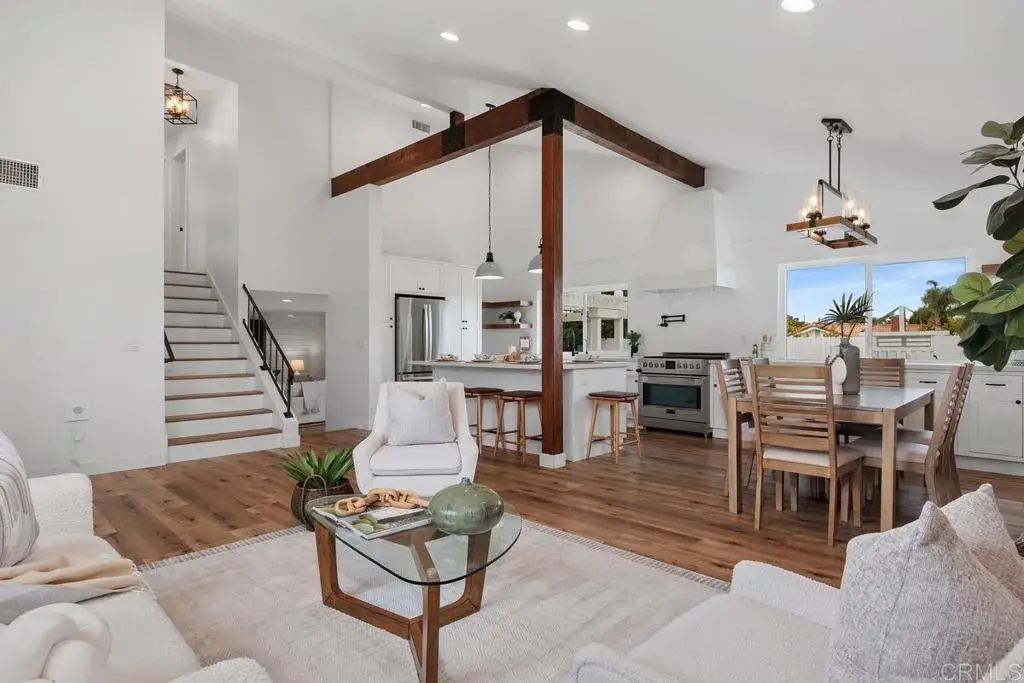 1528 Avenida De Los Lirios, Encinitas