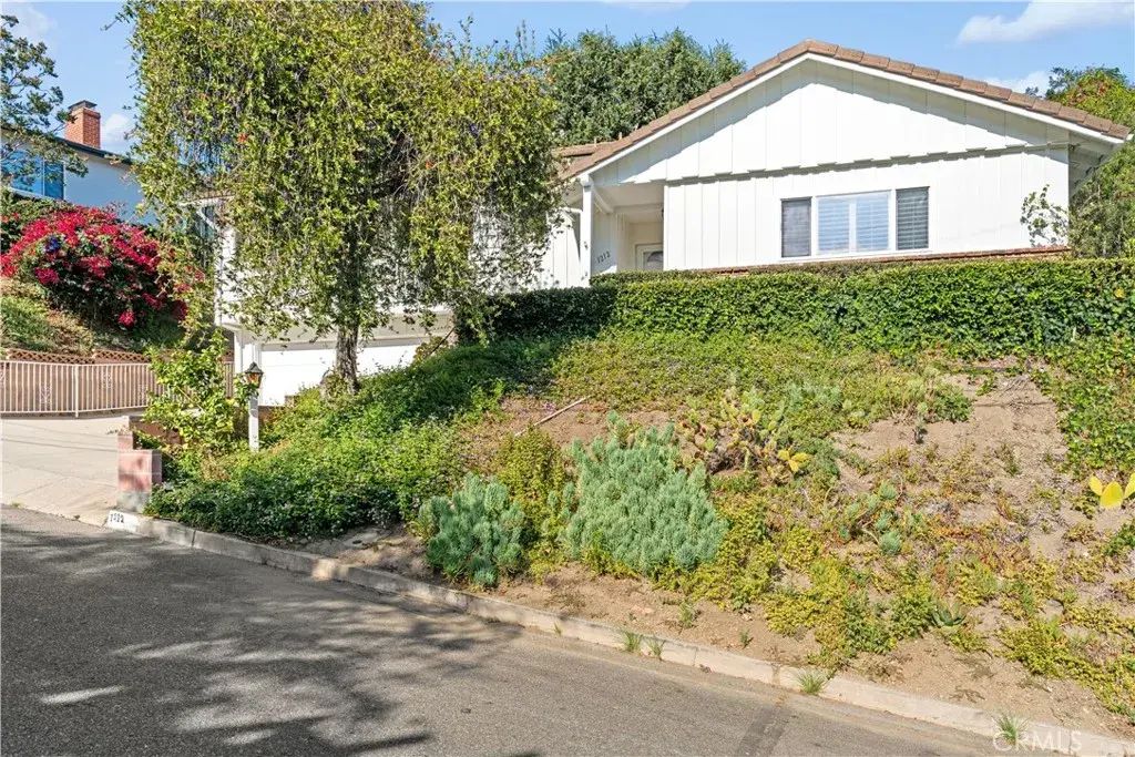 1212 Alta Paseo, Burbank
