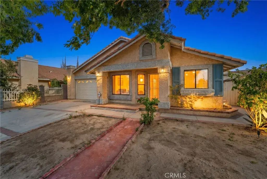 3542 E Avenue R10, Palmdale