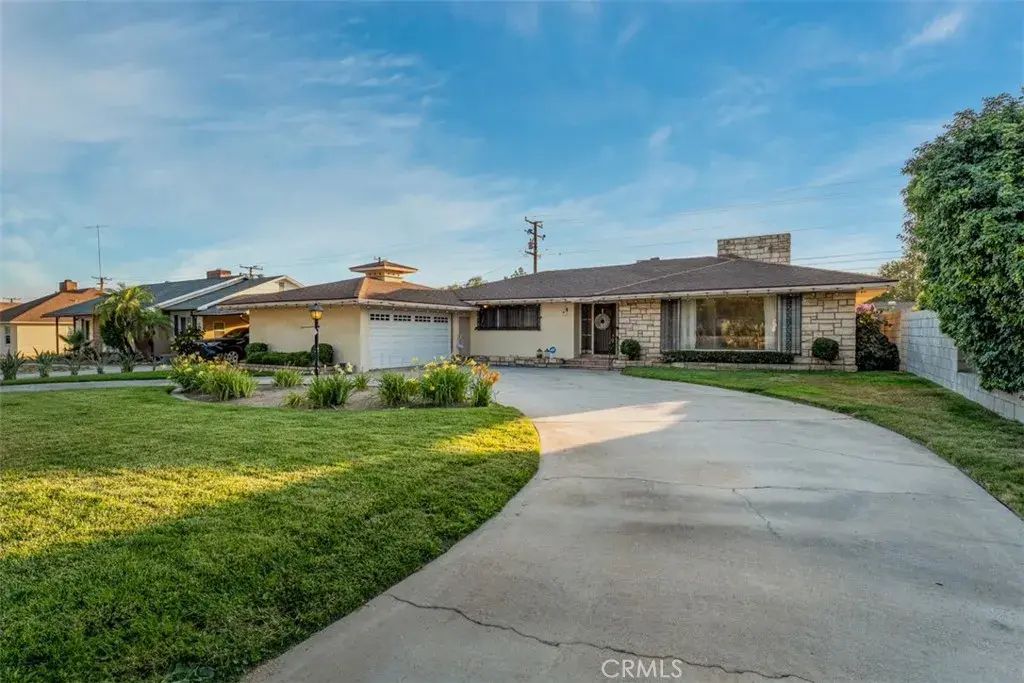 3484 Broadmoor, San Bernardino