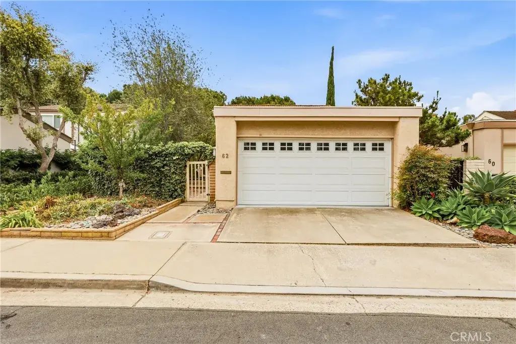 62 Willow Tree Lane, Irvine