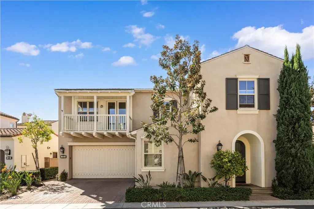 70 Twin Gables, Irvine