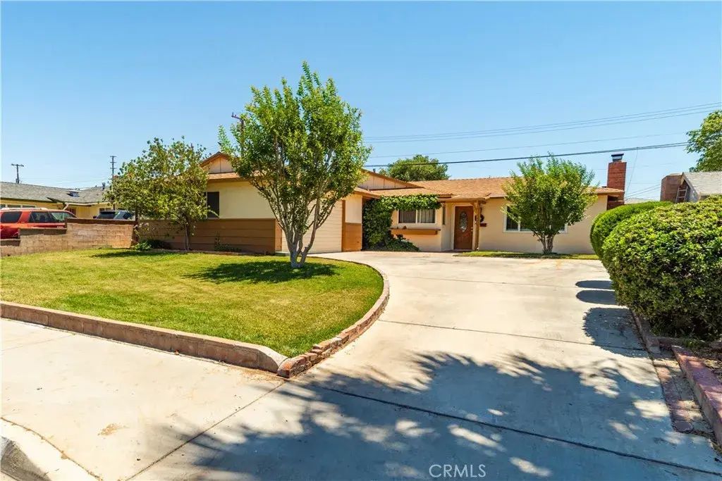1026 W Avenue J9, Lancaster