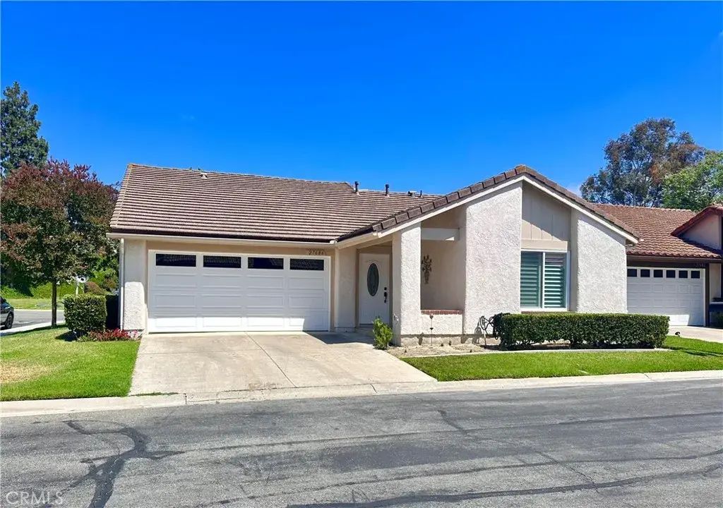 27686 Via Turina, Mission Viejo