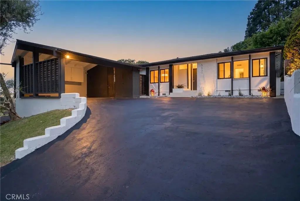 5631 Park Oak Place, Los Angeles