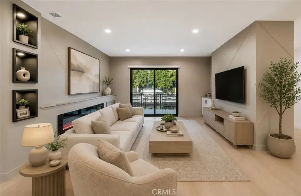7401 Dempsey Ave, Van Nuys