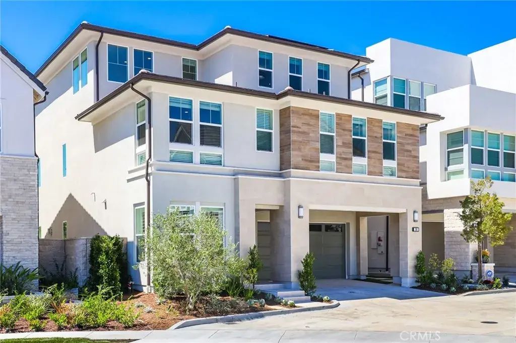 191 Hollyleaf, Lake Forest