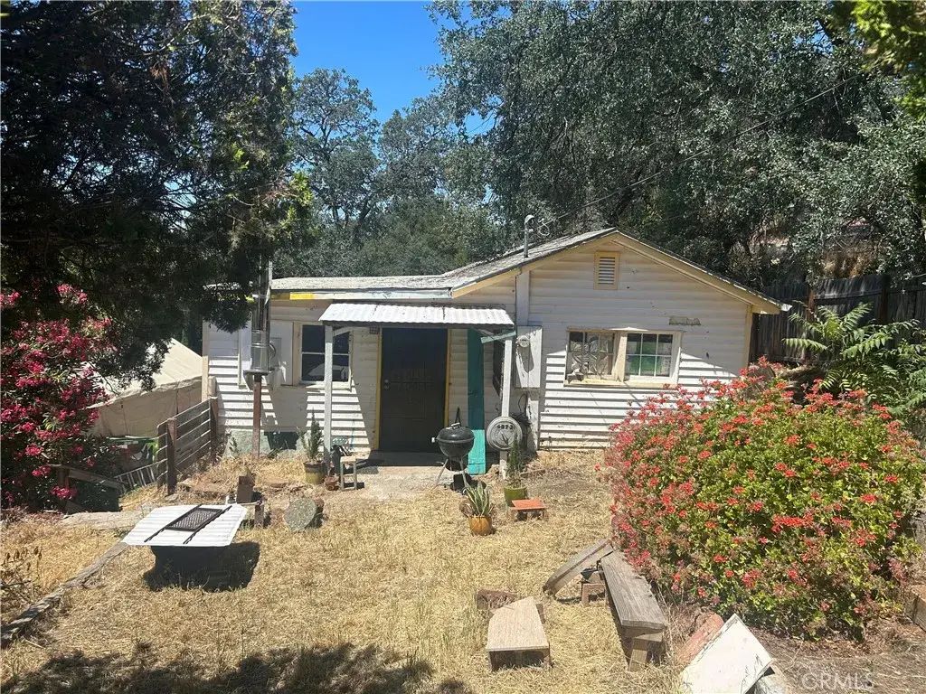 4573 Pine, Lucerne