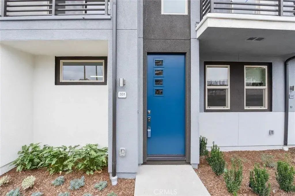 331 Placemark, Irvine