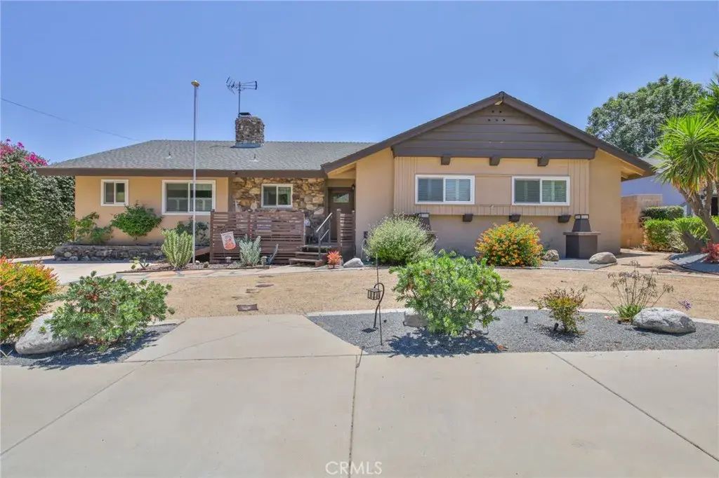 874 W 19th St, Upland