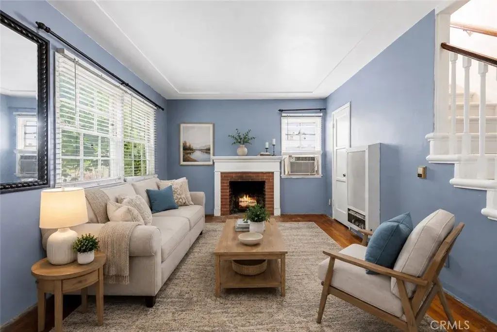 527 E Maple, Glendale
