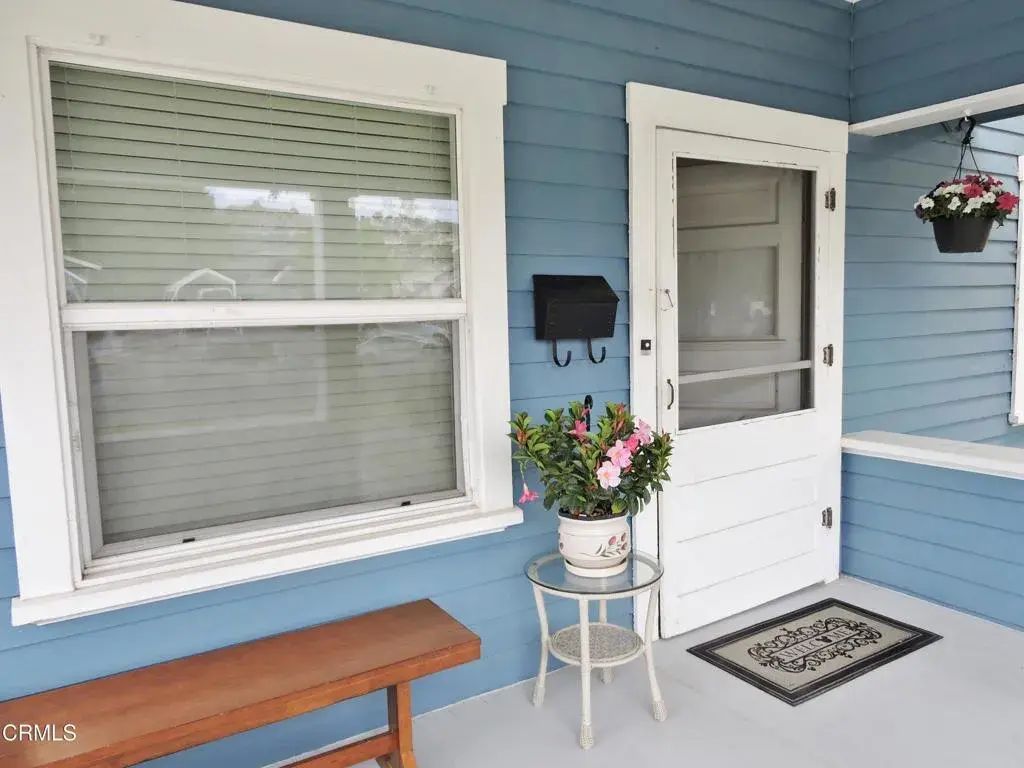 916 E Santa Paula Street, Santa Paula