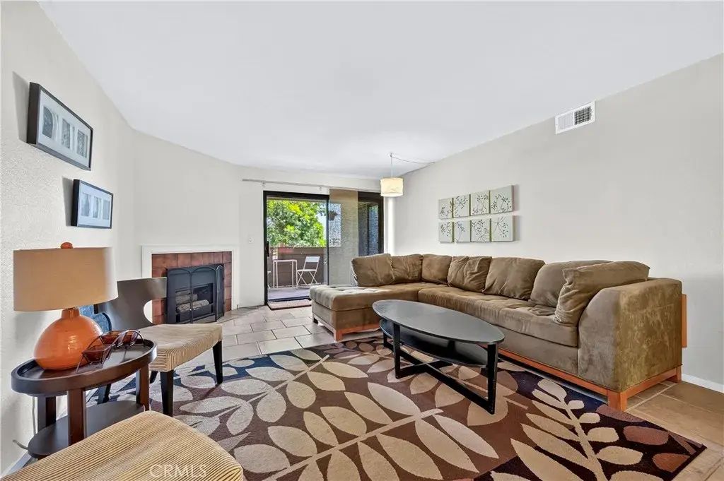 2501 Temple Ave Avenue 104, Signal Hill