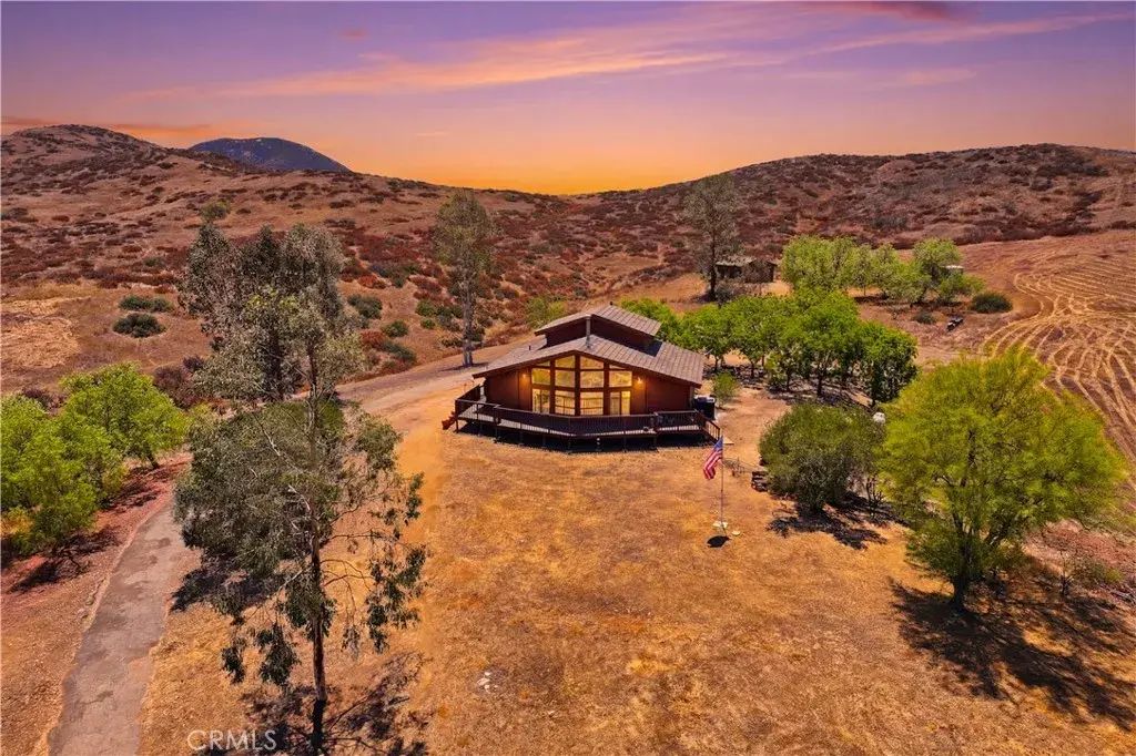 37475 Crown Valley, Temecula