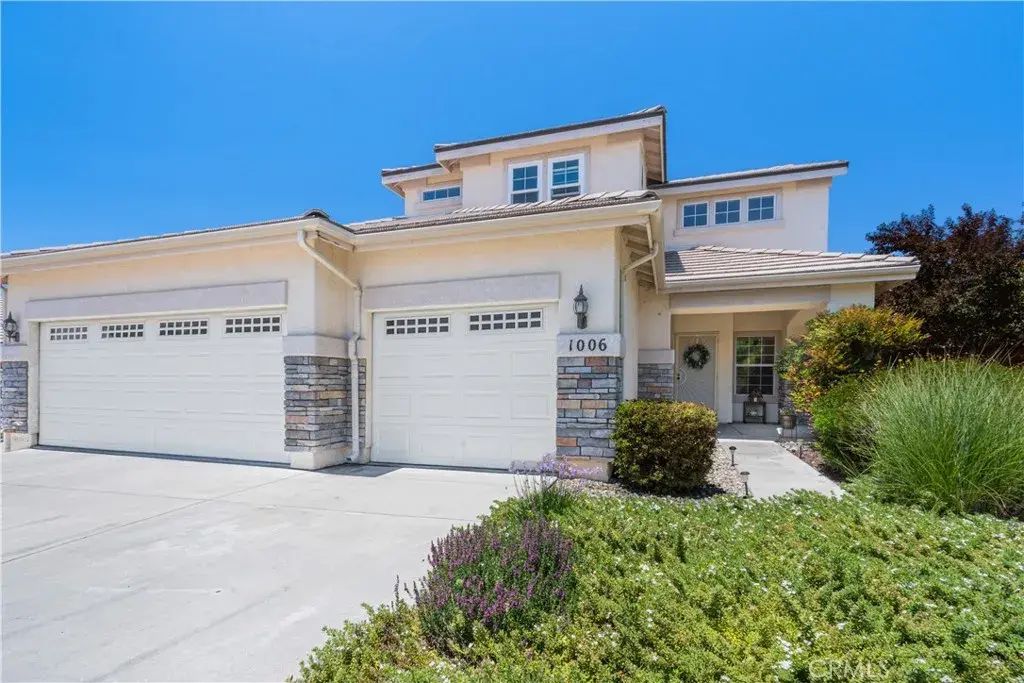 1006 Running Stag Way, Paso Robles