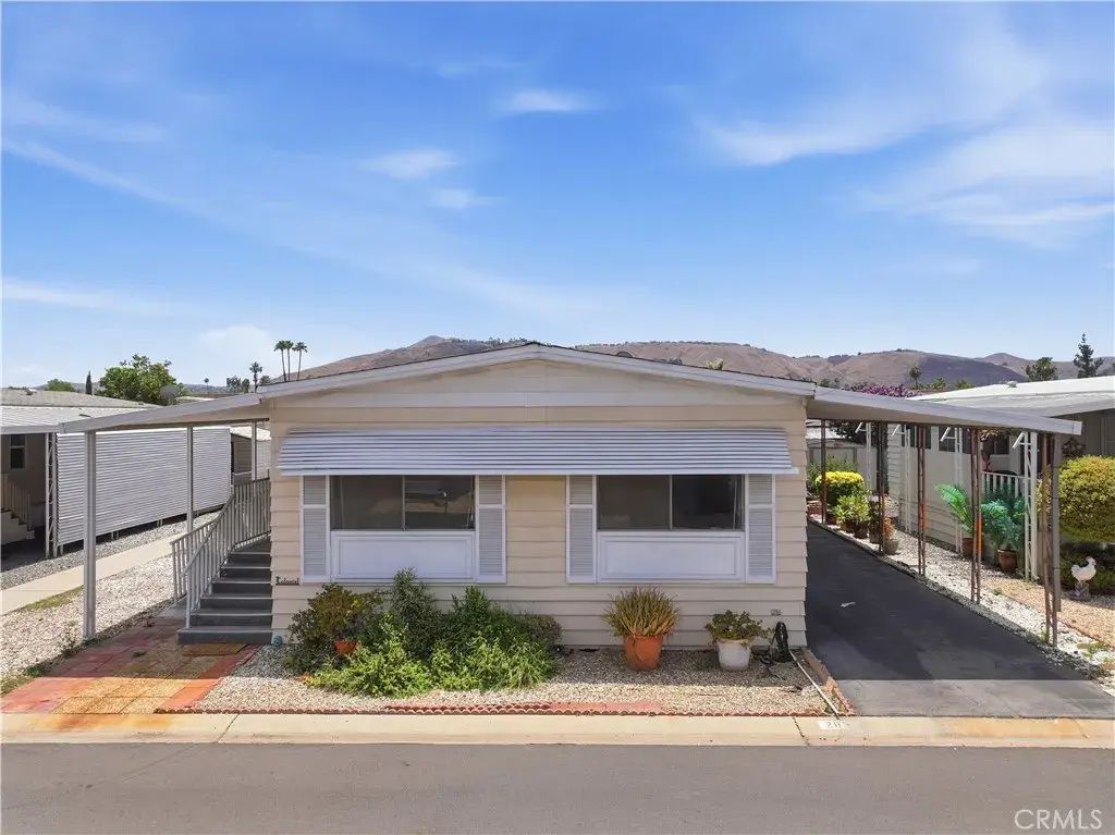4000 Pierce 283, Riverside