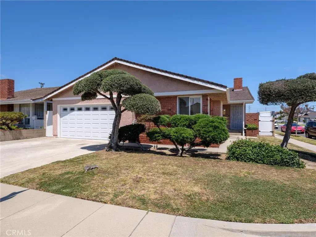 17522 S Budlong Avenue, Gardena