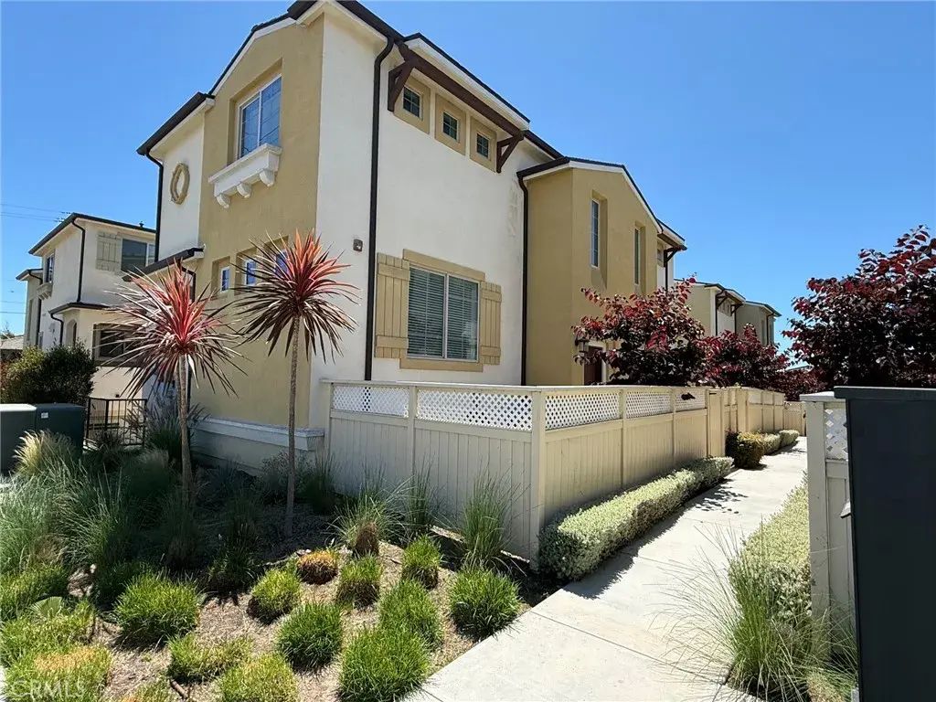 2201 W 237th Street, Torrance