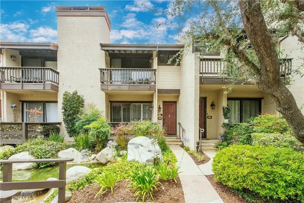 21730 Marylee Street 40, Woodland Hills
