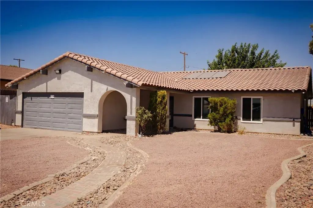16348 Northwood, Victorville