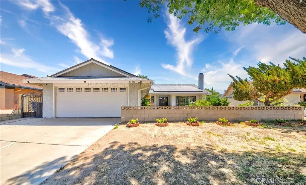 43056 Larwood Street, Lancaster