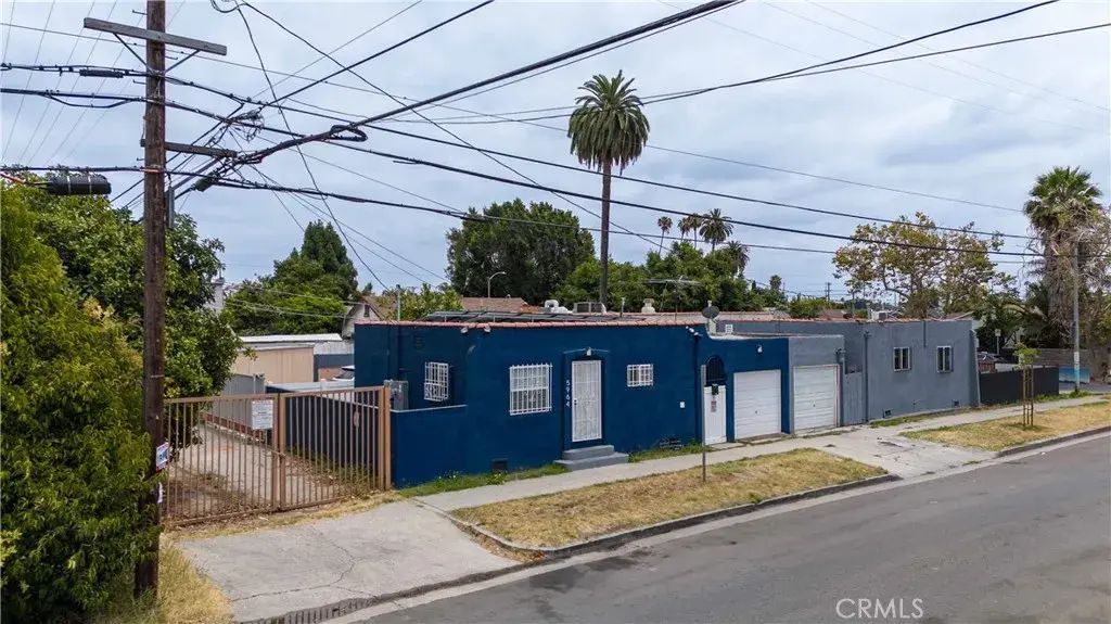 5964 S Halldale, Los Angeles