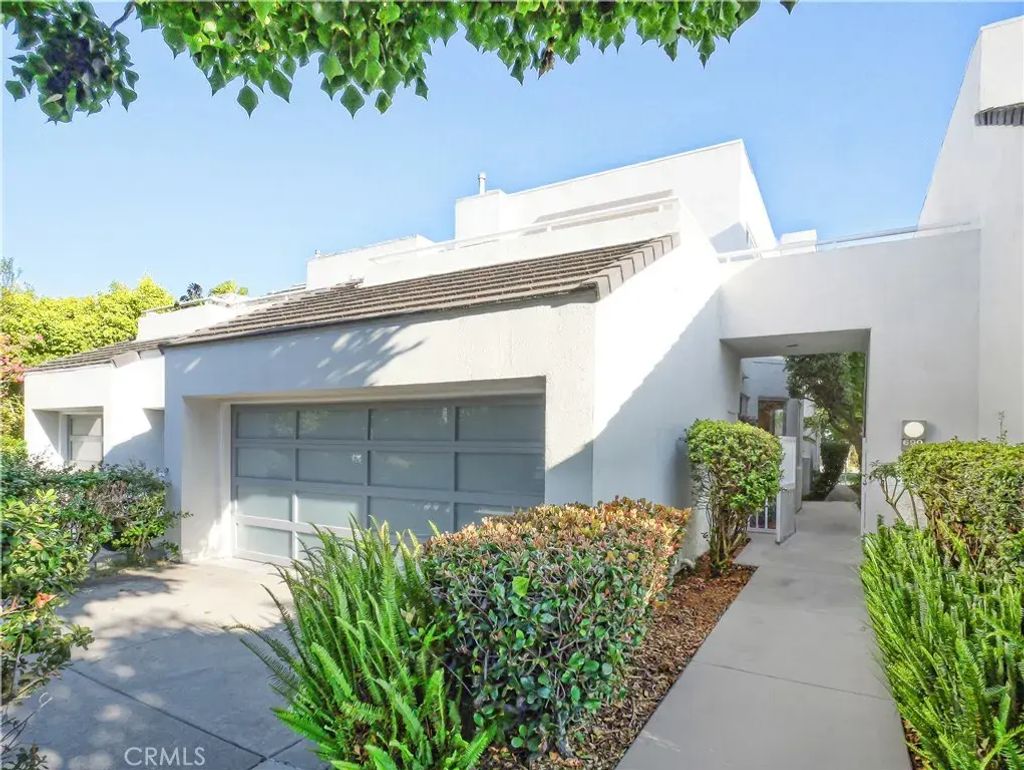690 Harbor Street 4, Venice