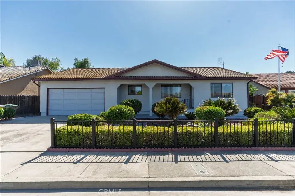 2115 S 11th Street, Los Banos