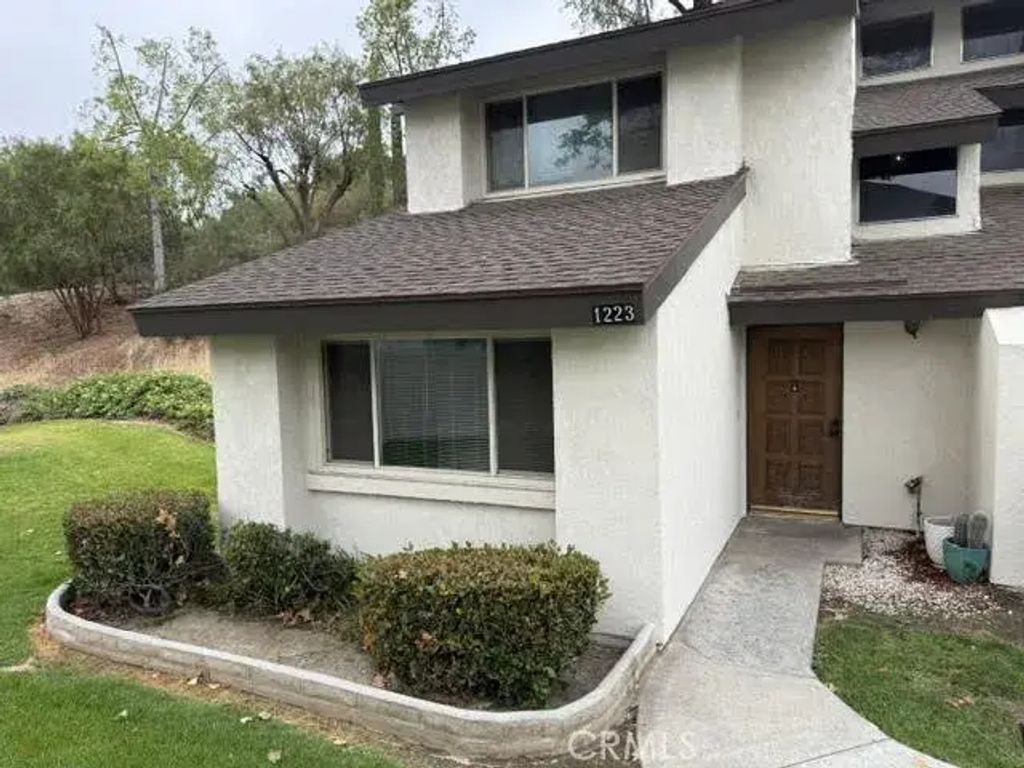1223 Mohave, Colton