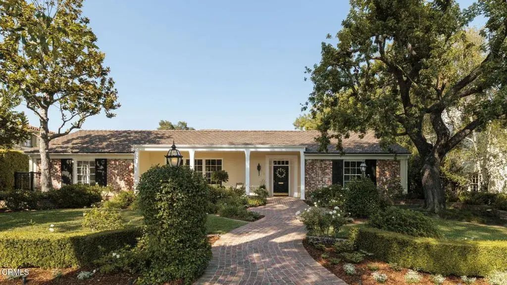 1570 Charlton Road, San Marino