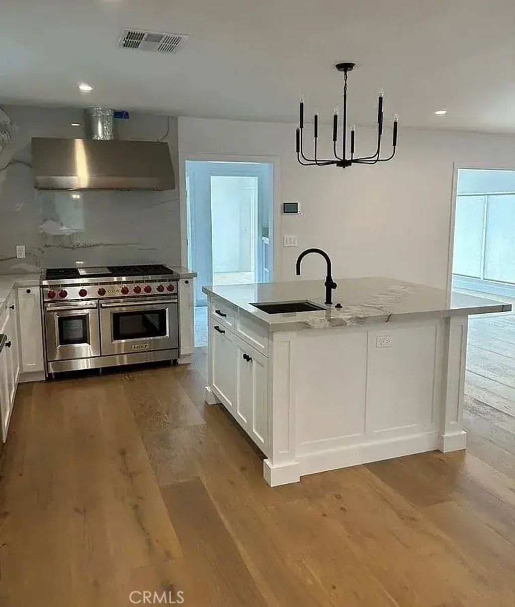 9505 Raviller, Downey
