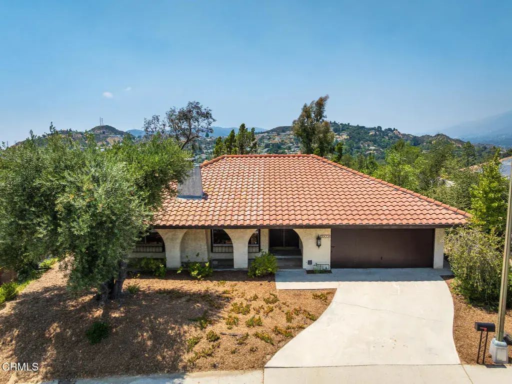 3810 San Augustine Drive, Glendale