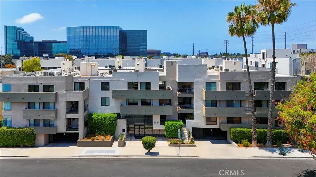 2121 Beloit Avenue 112, Los Angeles