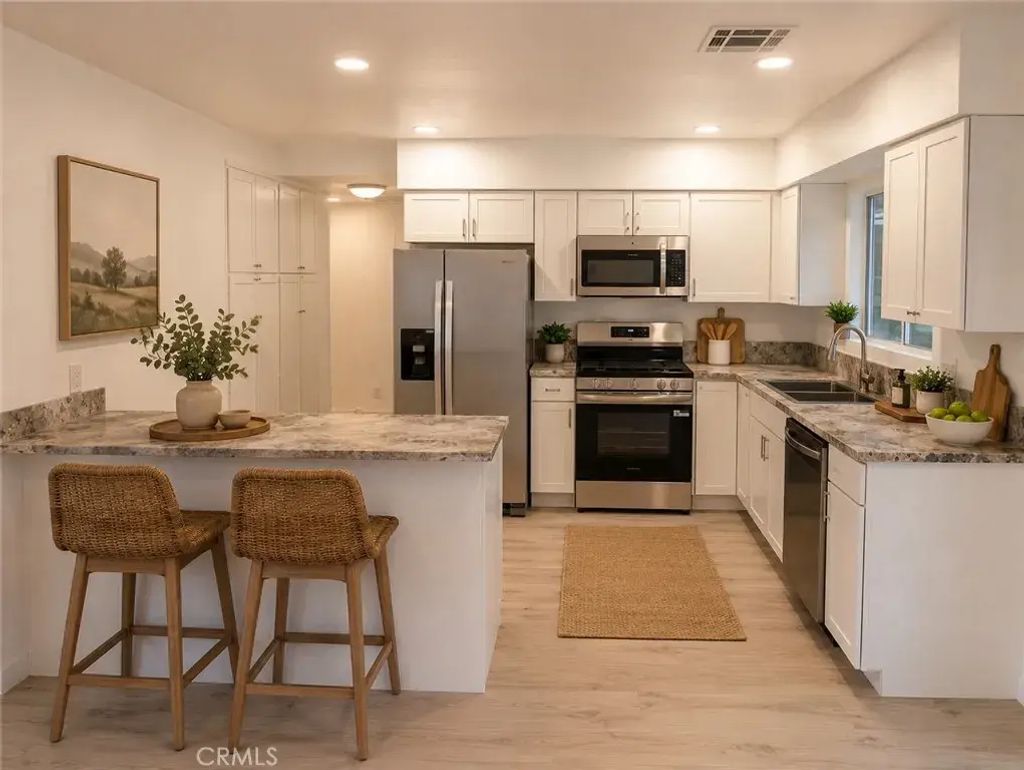 611 S Palm F, Hemet