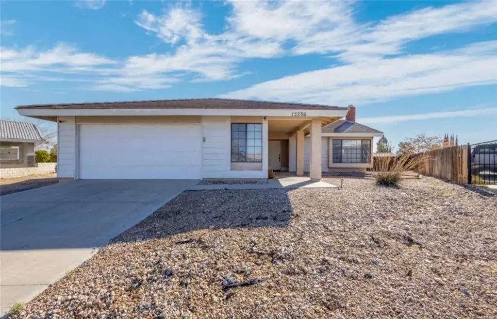 15236 Mesquite, Victorville