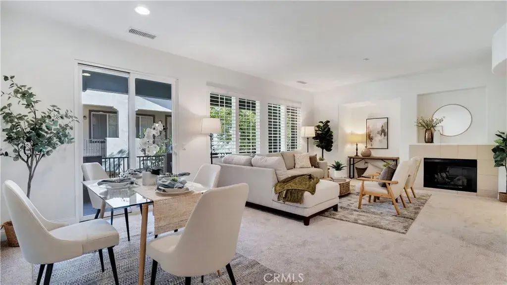 128 Talmadge, Irvine