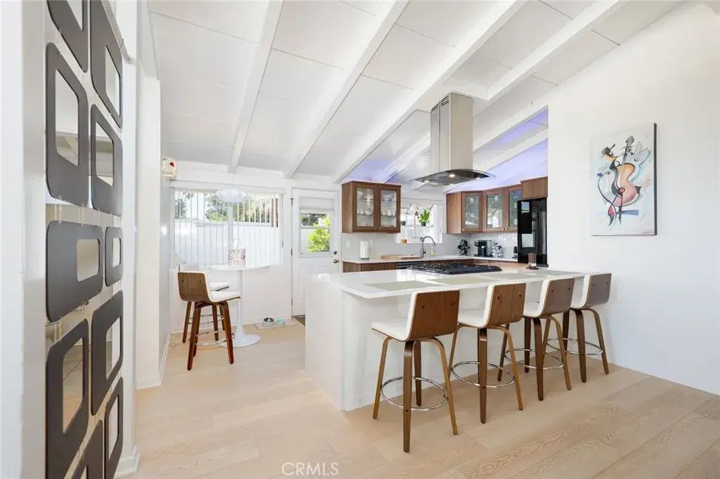 19800 Friar, Woodland Hills