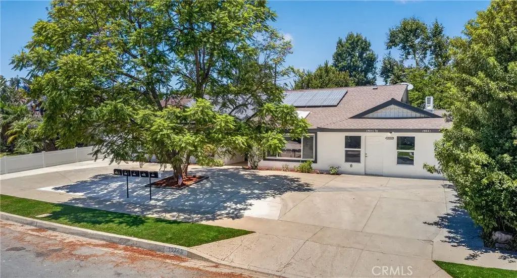 19243 Knapp St, Northridge