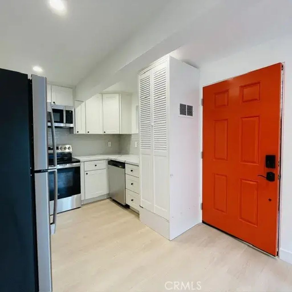 4152 N Business Street 5, Long Beach