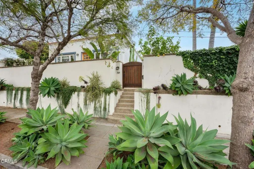 209 W Constance Avenue, Santa Barbara