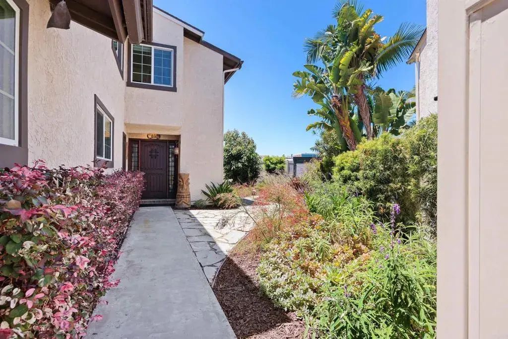 206 Calle De Madera, Encinitas