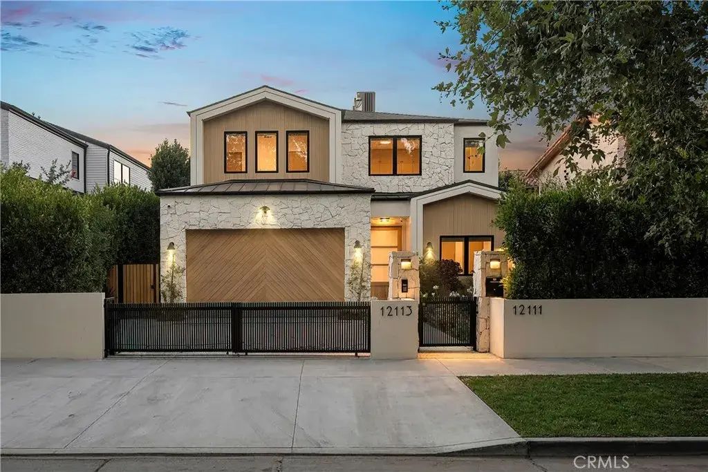 12113 Maxwellton Road, Studio City