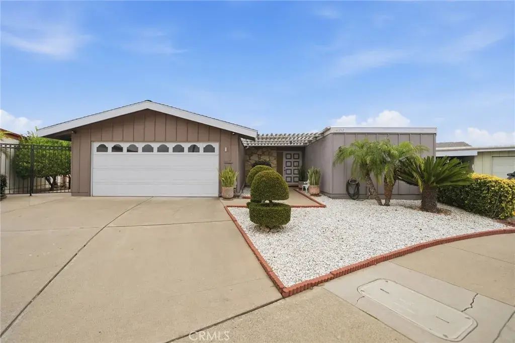 14352 Kipling Lane, Tustin