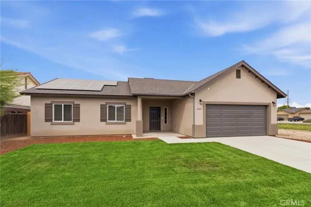 3446 E Grove Avenue, Visalia